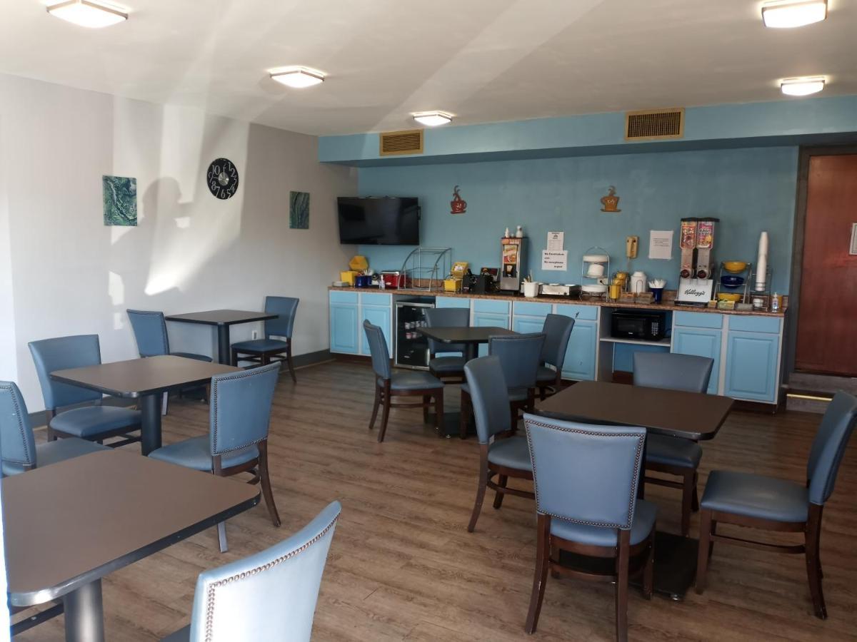 Days Inn & Suites By Wyndham Rocky Mount Golden East Eksteriør bilde