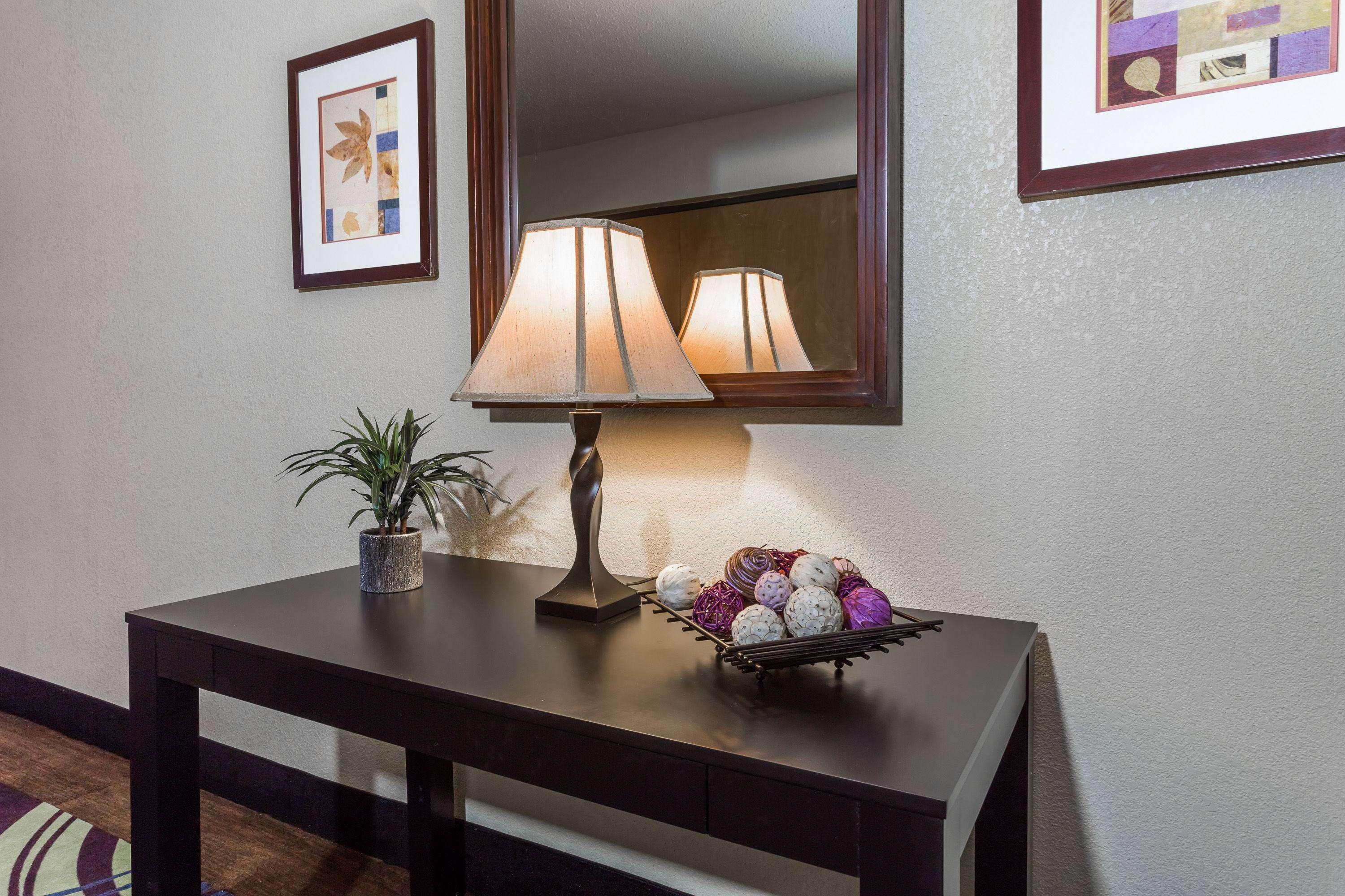 Days Inn & Suites By Wyndham Rocky Mount Golden East Eksteriør bilde