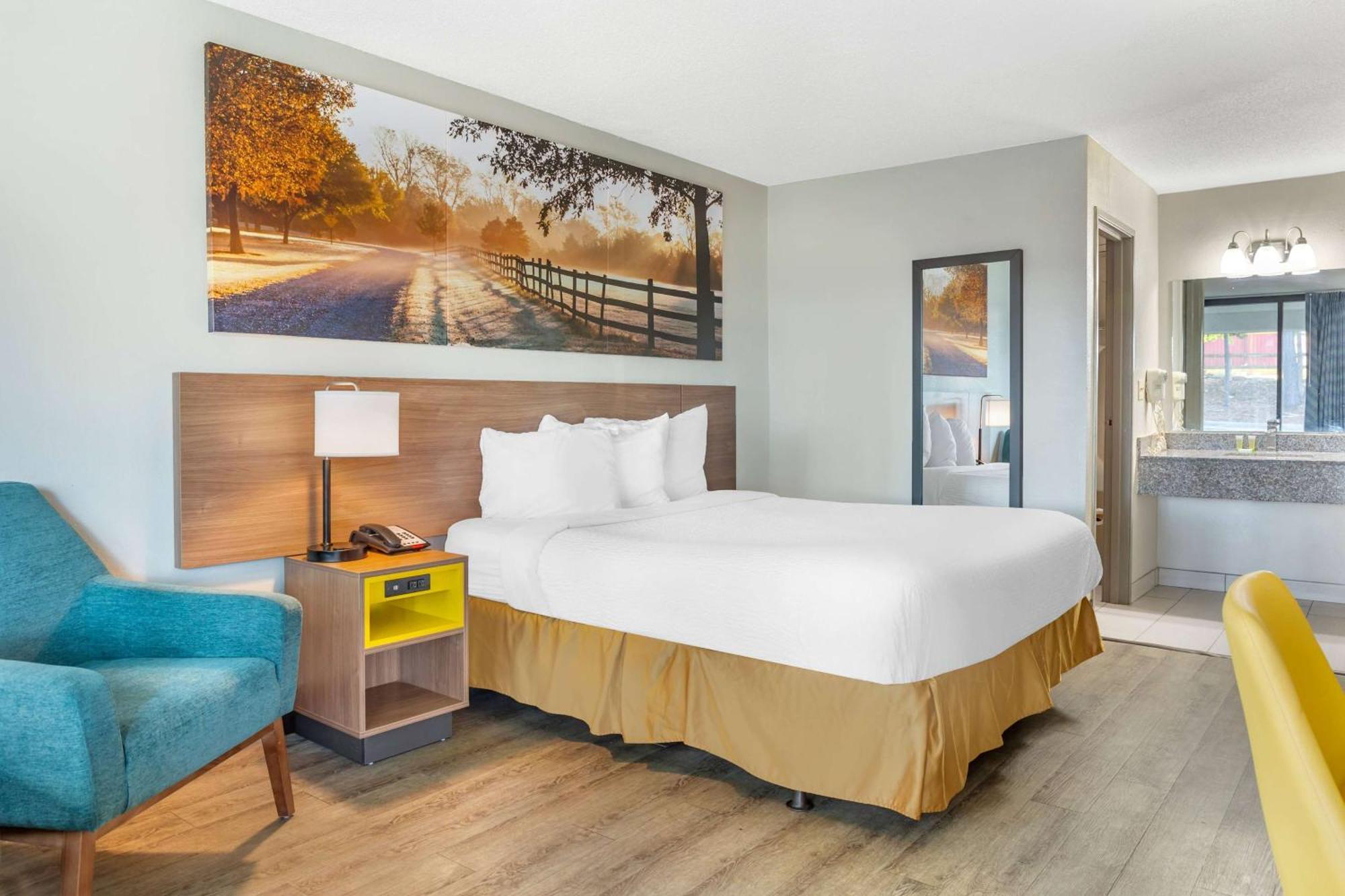 Days Inn & Suites By Wyndham Rocky Mount Golden East Eksteriør bilde
