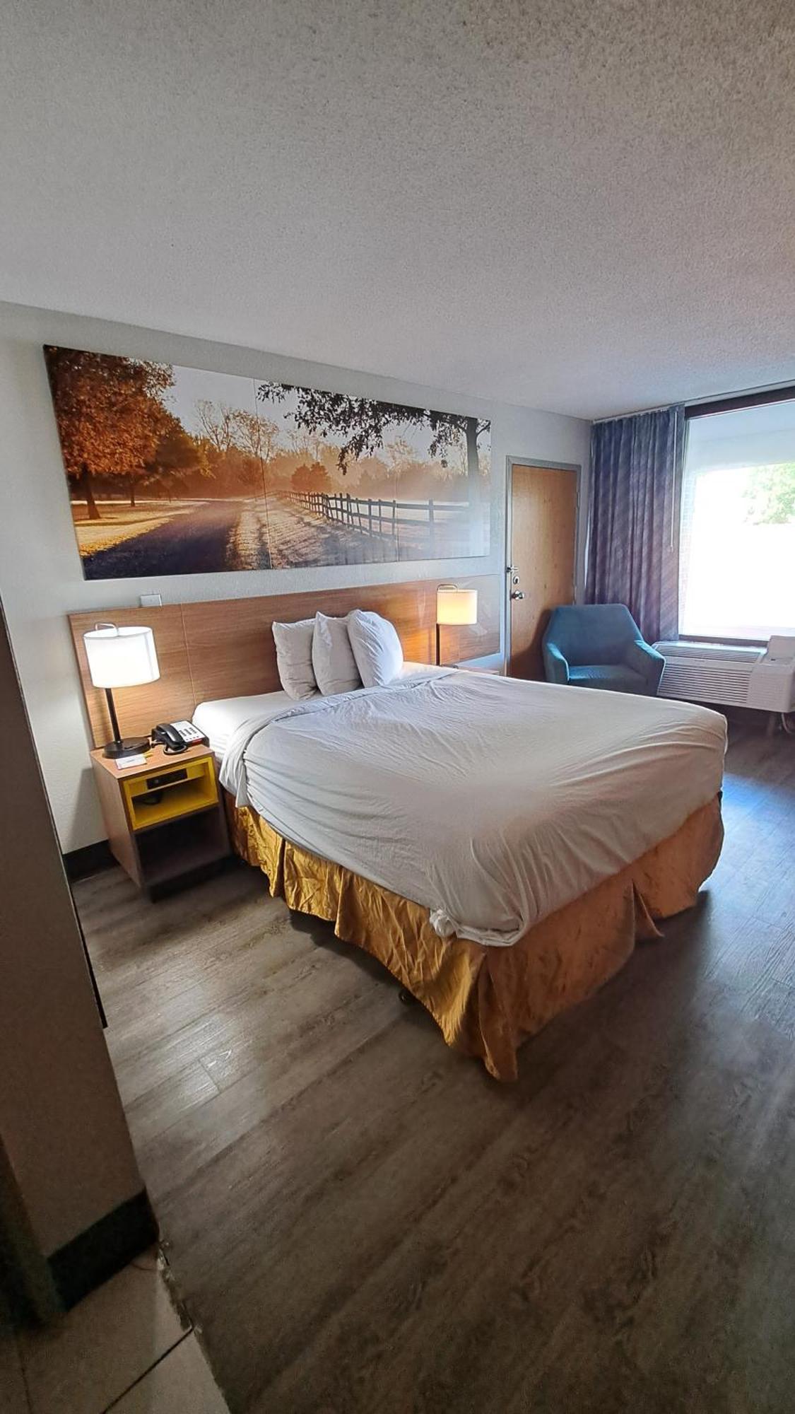 Days Inn & Suites By Wyndham Rocky Mount Golden East Eksteriør bilde