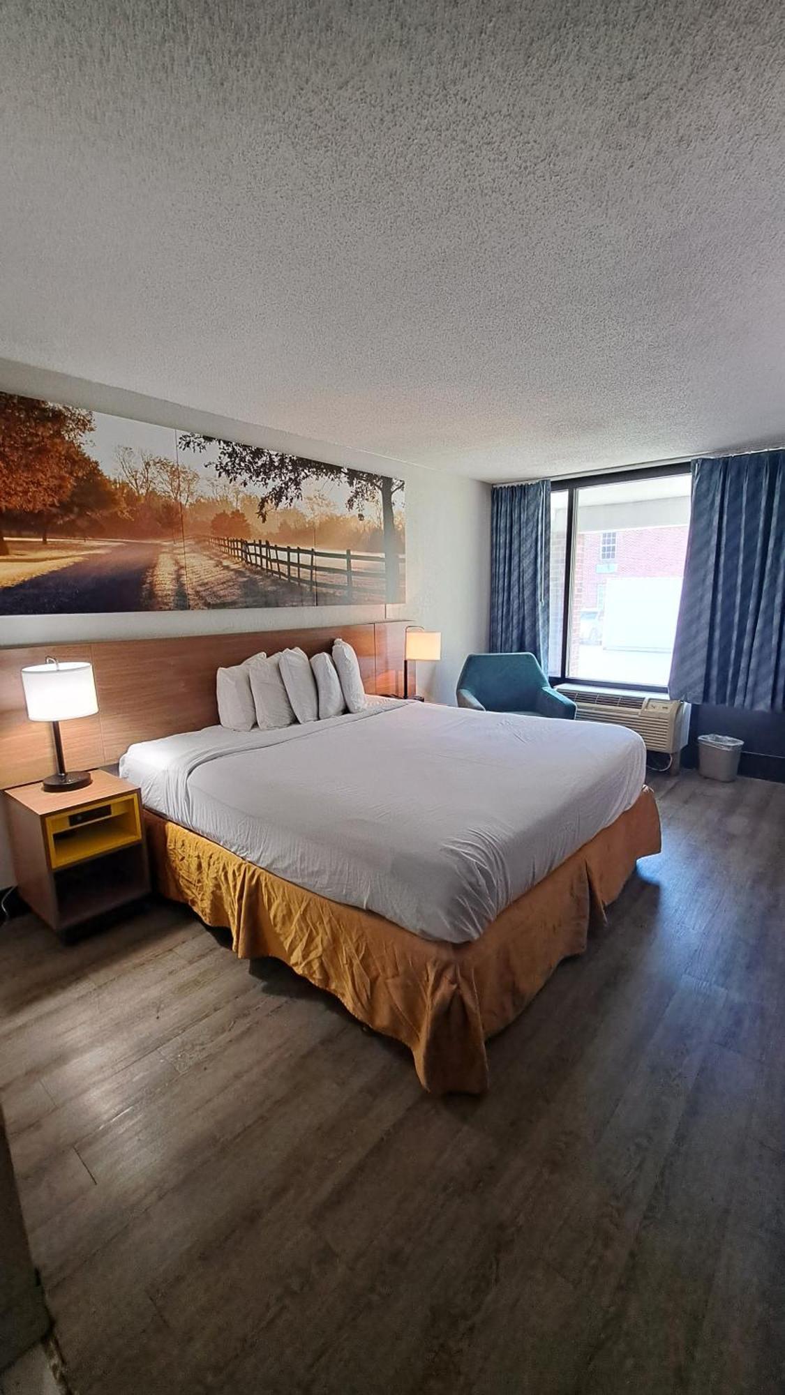 Days Inn & Suites By Wyndham Rocky Mount Golden East Eksteriør bilde