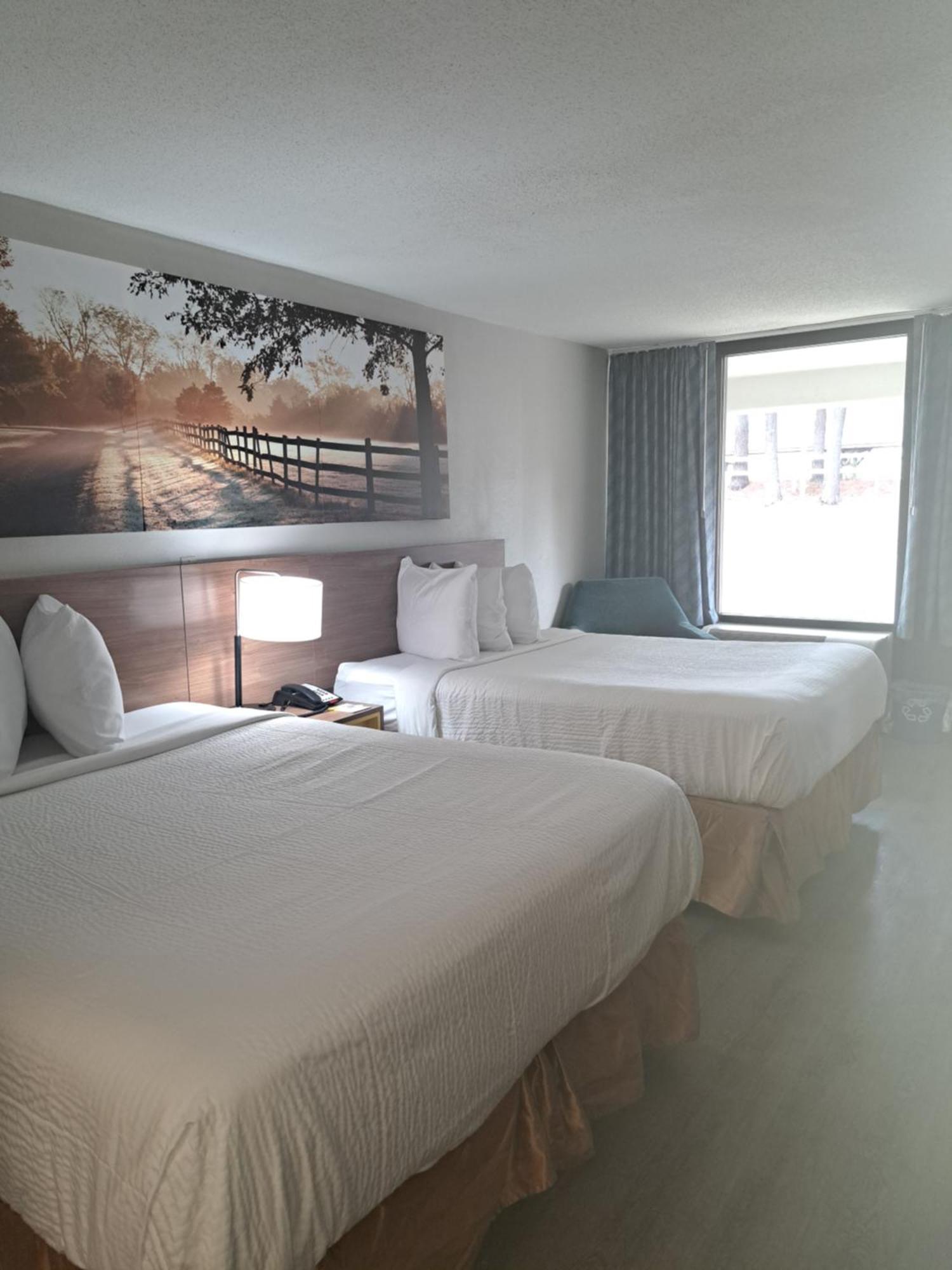 Days Inn & Suites By Wyndham Rocky Mount Golden East Eksteriør bilde